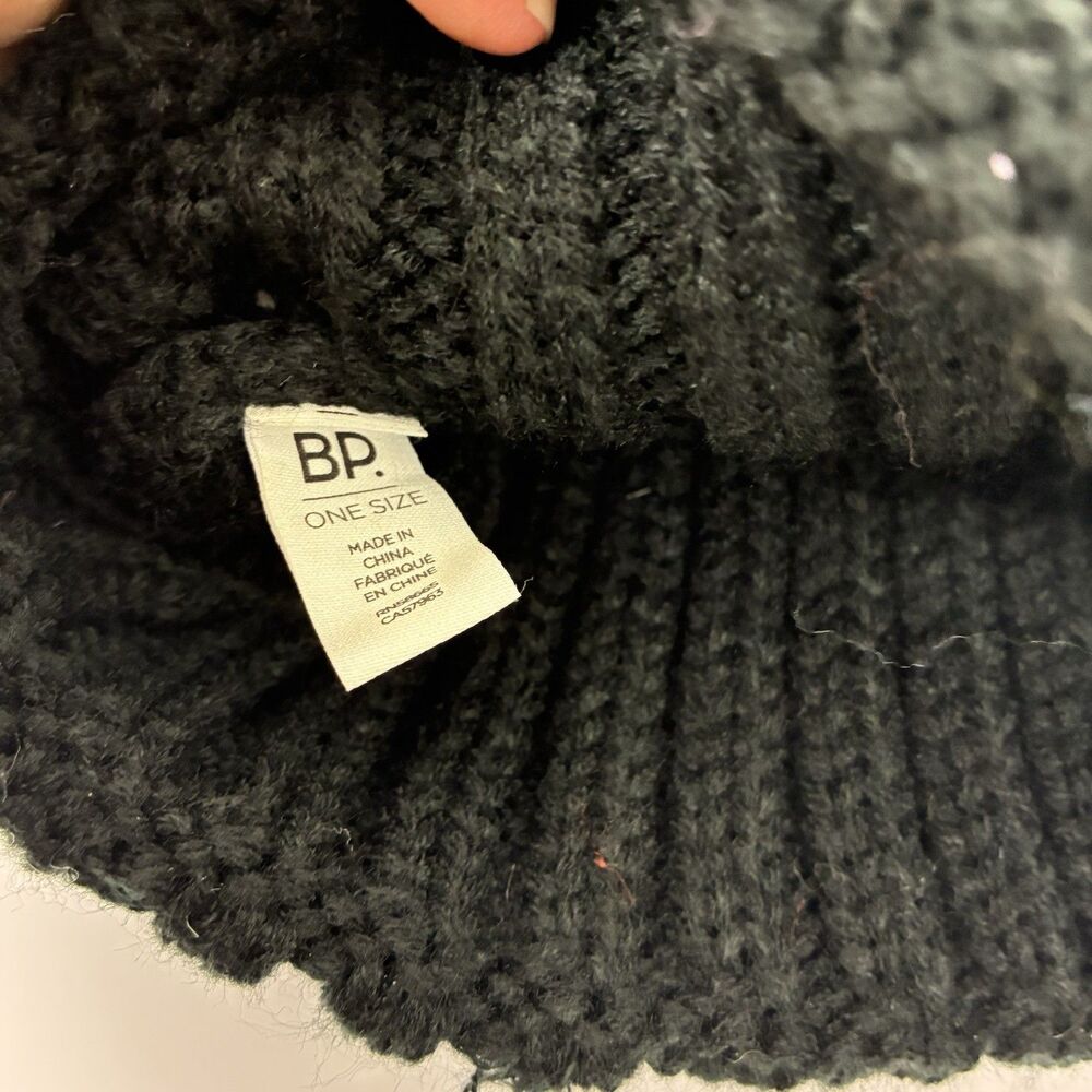 NWT BP Pom Beanie Black Winter Hat 3 Interchangeable Poms Nordstrom Gift - Picture 4 of 5